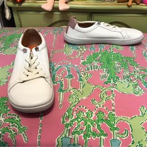 Origo Barefoot Shoes in White Leather size 8.5